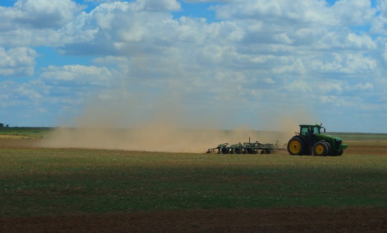 5 Types of Harvesters Essential for Farms